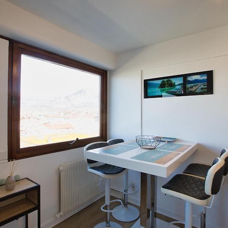 Ferienwohnung Le Sommet Citadin Avec Vue Annecy Exterior foto