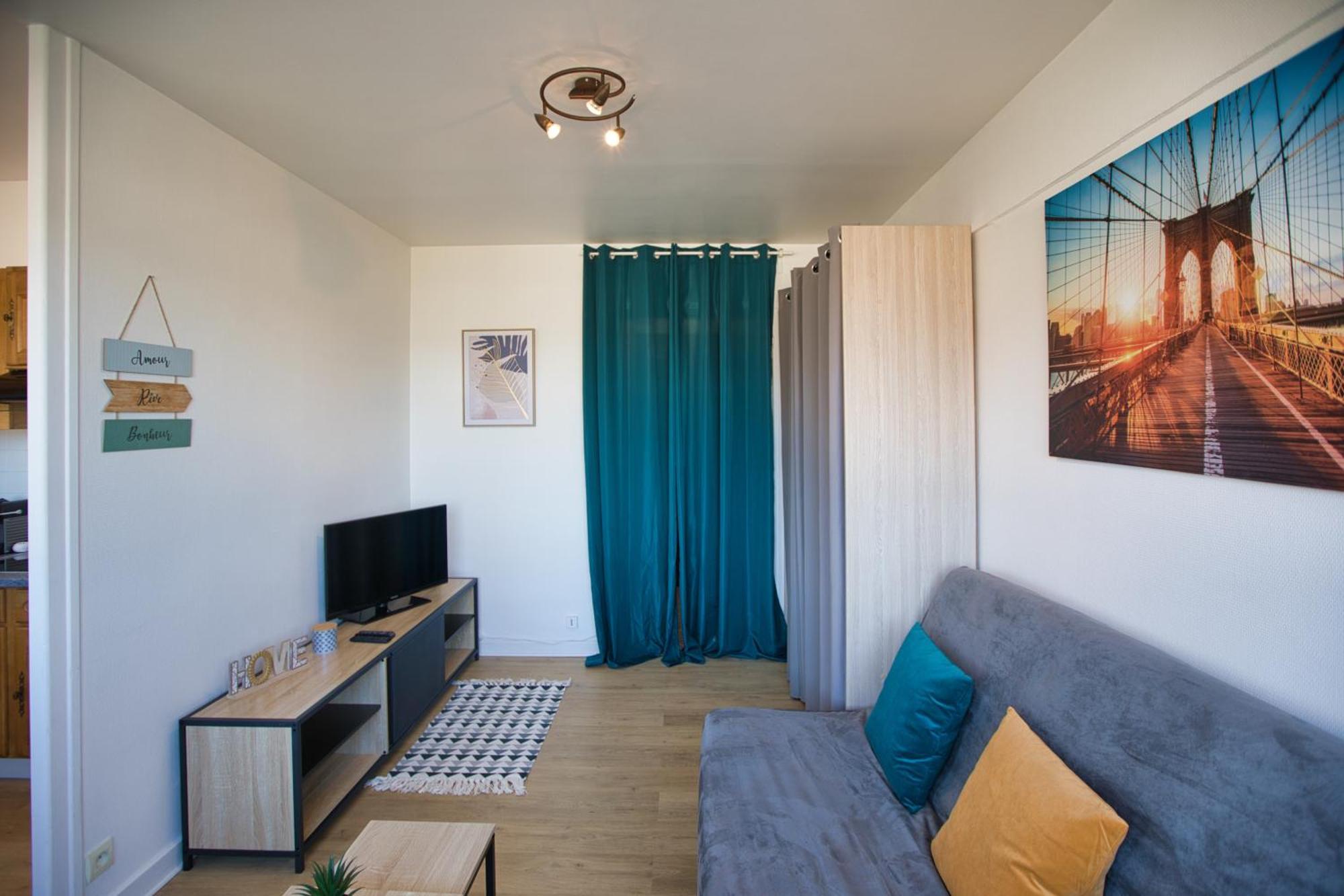 Ferienwohnung Le Sommet Citadin Avec Vue Annecy Exterior foto