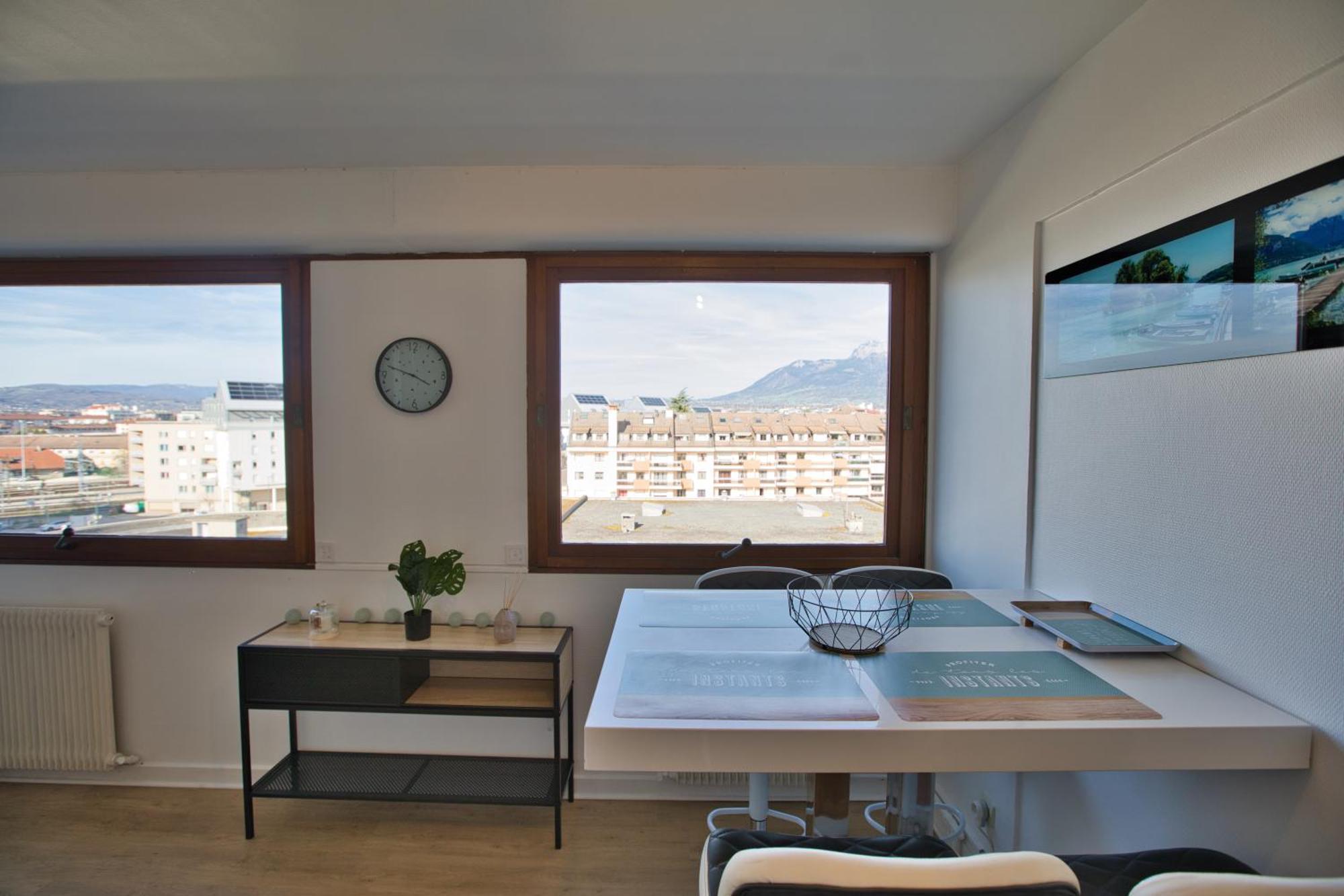 Ferienwohnung Le Sommet Citadin Avec Vue Annecy Exterior foto